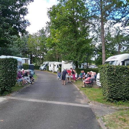 Camping Hurongues Pomeys Exterior photo